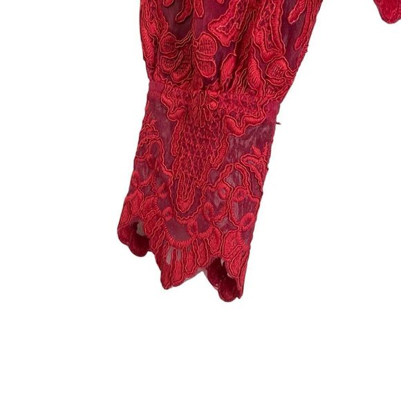 Saylor Norma Red Lace Top Long Sleeve High Neck Sheer - Picture 4 of 12